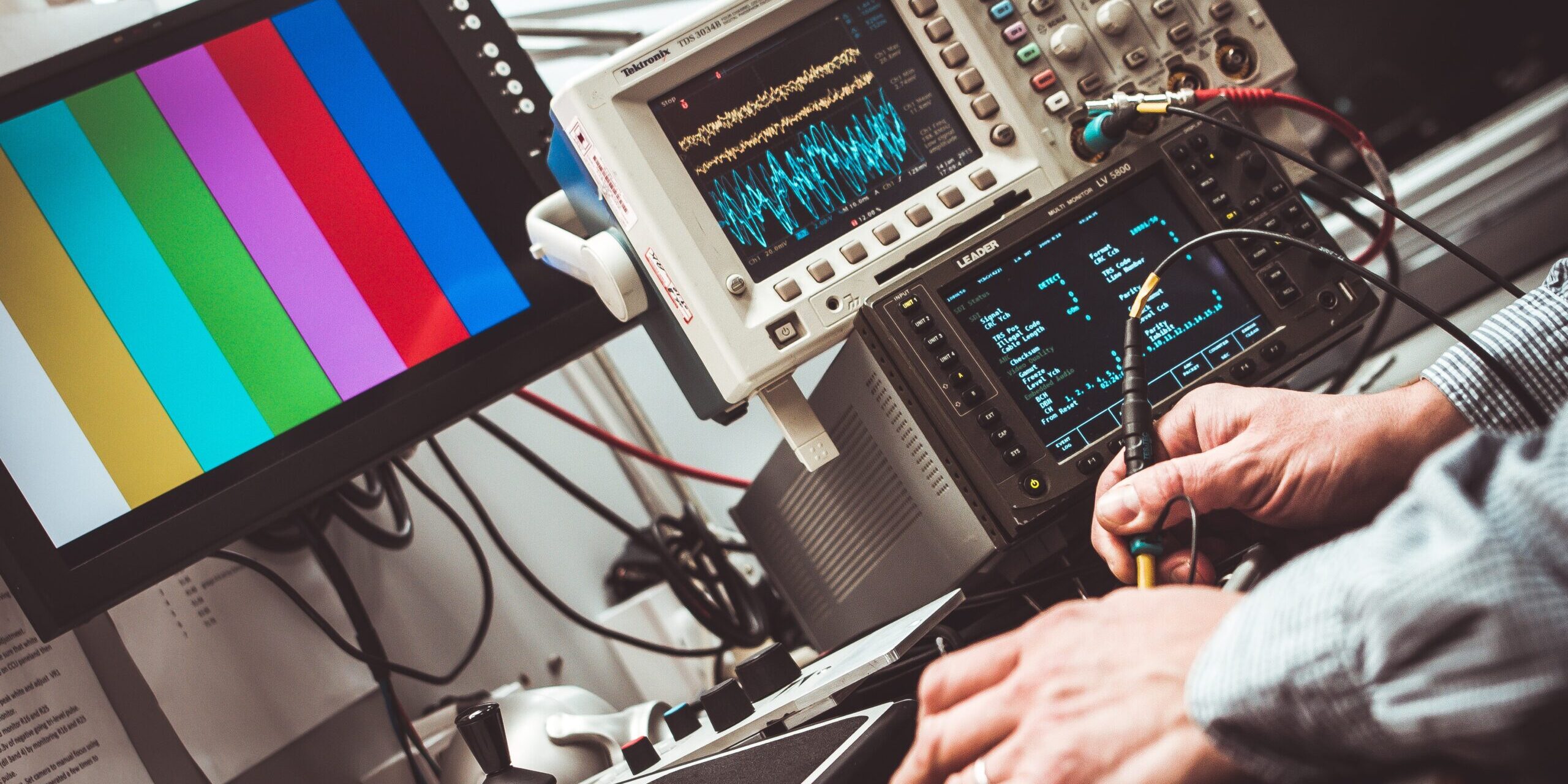 pexels-alexander-dummer-132700